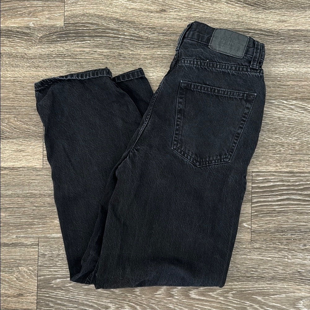 Women’s Black Boyfriend Jeans